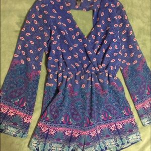 Patterned long sleeve romper