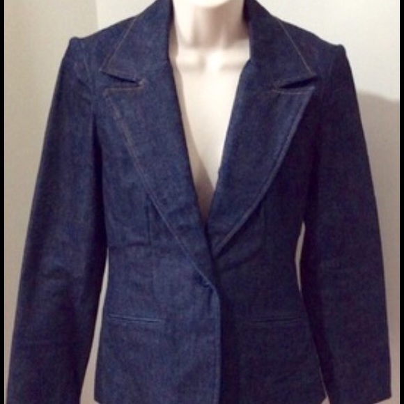 Final prize on Denim blazer