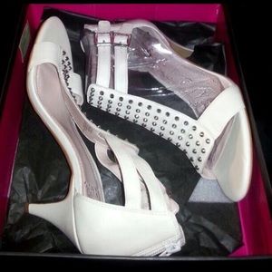 Vince Camuto heels