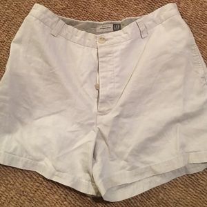 Gap khaki shorts