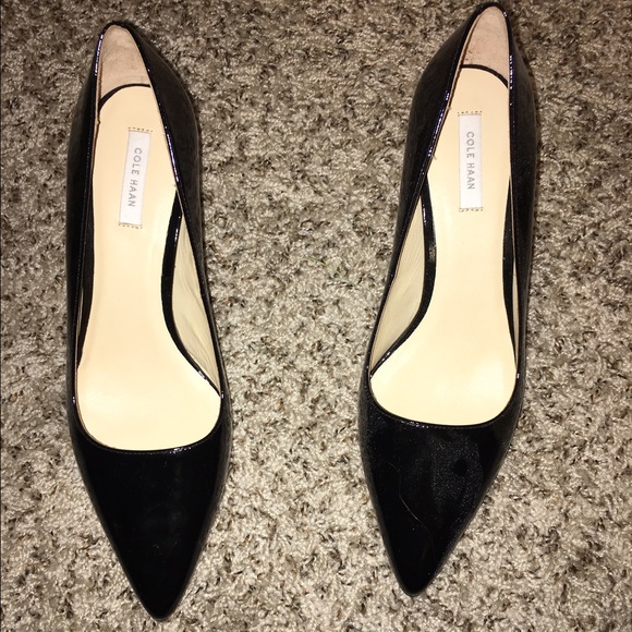 Cole Haan Black pumps