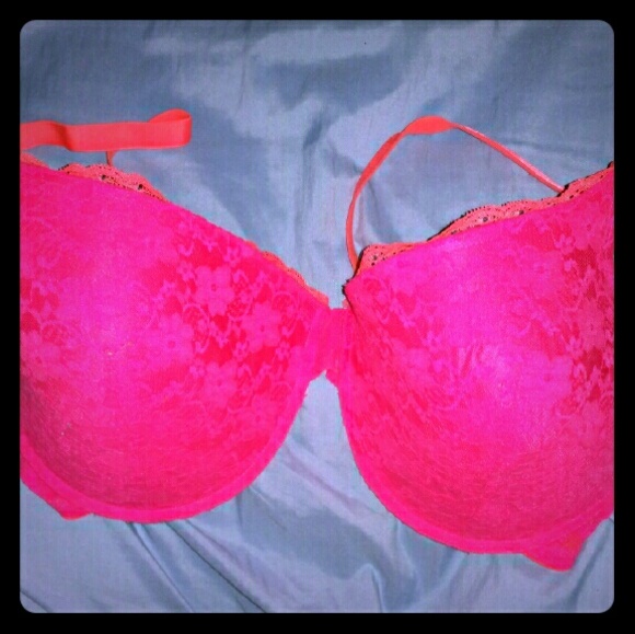 44DD Bra