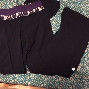 Lululemon groove pants size 4