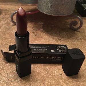Swanky lip stick