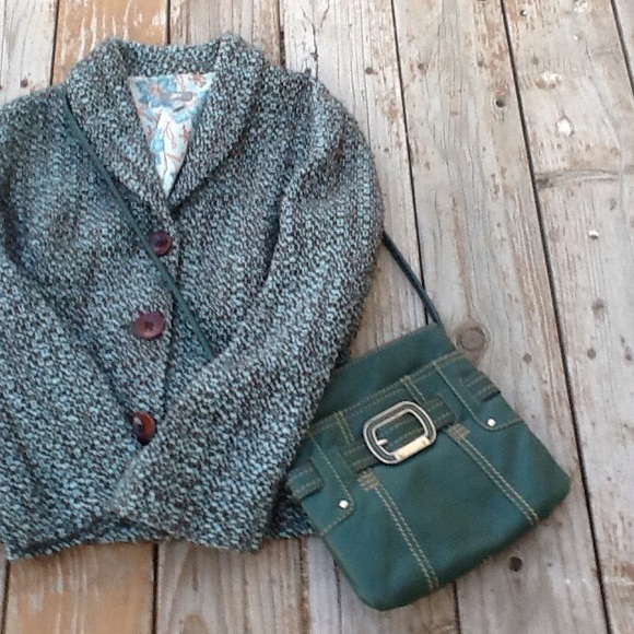 Tignanello Handbags - TIGNANELLO LEATHER BAG PERFECT CONDITION