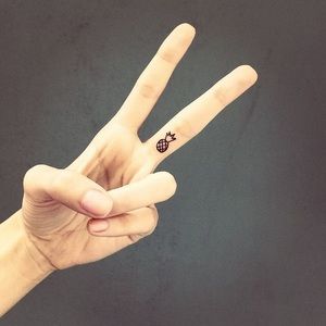 Meet your Posher, Caroline