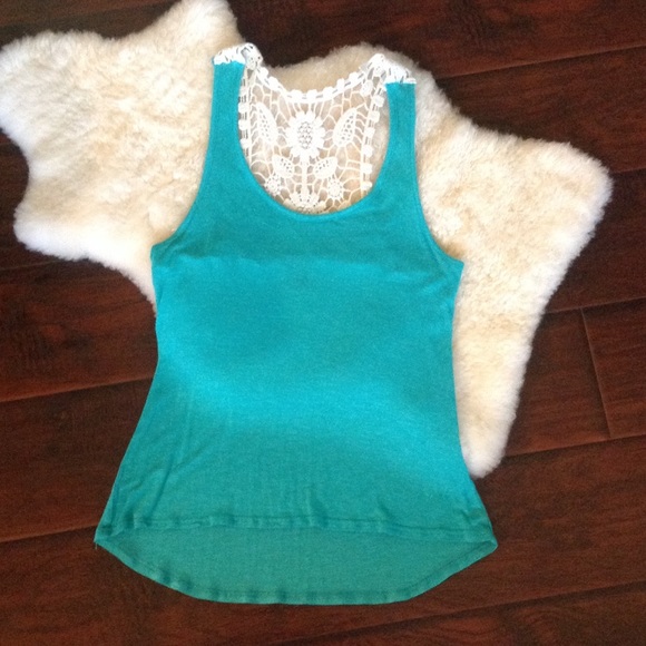 Sleeveless high low top - Picture 2 of 4