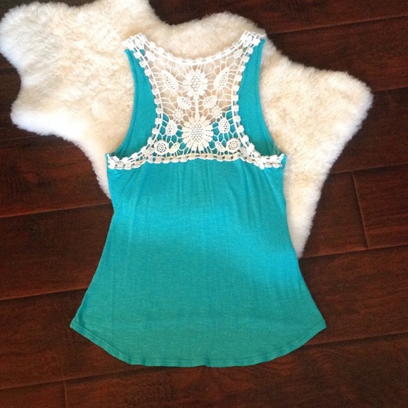 Sleeveless high low top - Picture 3 of 4