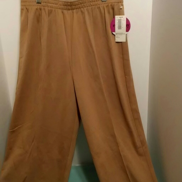 Knit pants/slacks - Picture 3 of 3