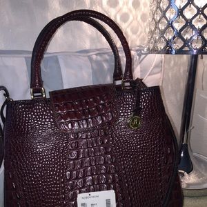 Like New Brahmin Leather Handbag