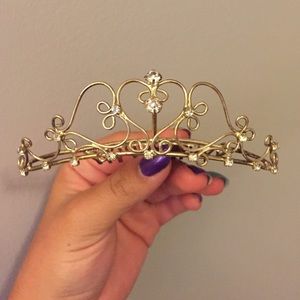 Tiara comb