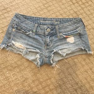 🔴American eagle light wash denim shorts