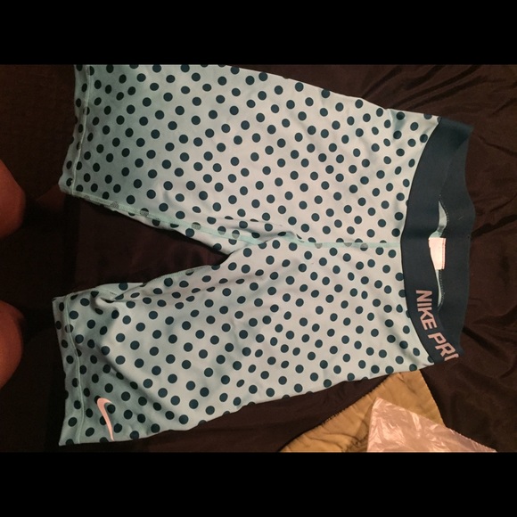 Nike Pro Capri