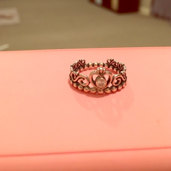 Pandora princess ring