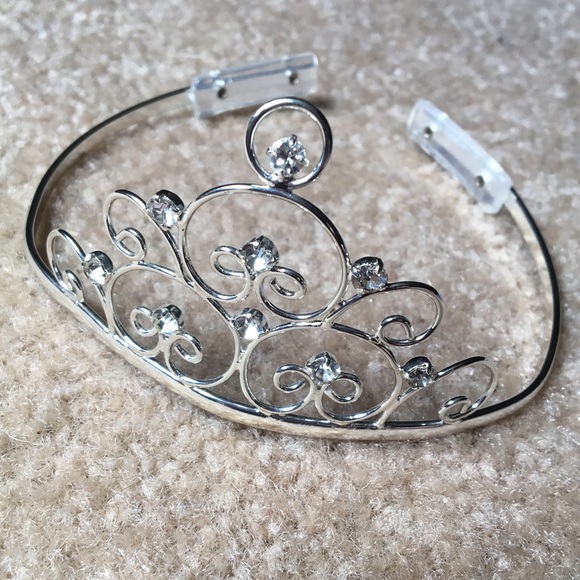 👑 Crystal Bedazzled Tiara