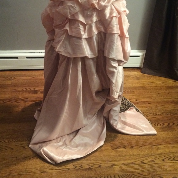 Dress - Picture 3 of 3