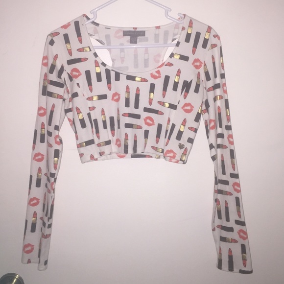 **NEVER WORN** Long sleeve crop top