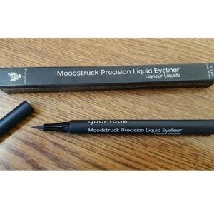 Younique precision liquid eyeliner - perfect