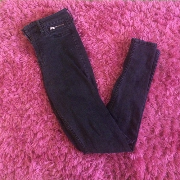 Hollister All Black Faded Jeans
