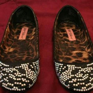 Betsey Johndon flats