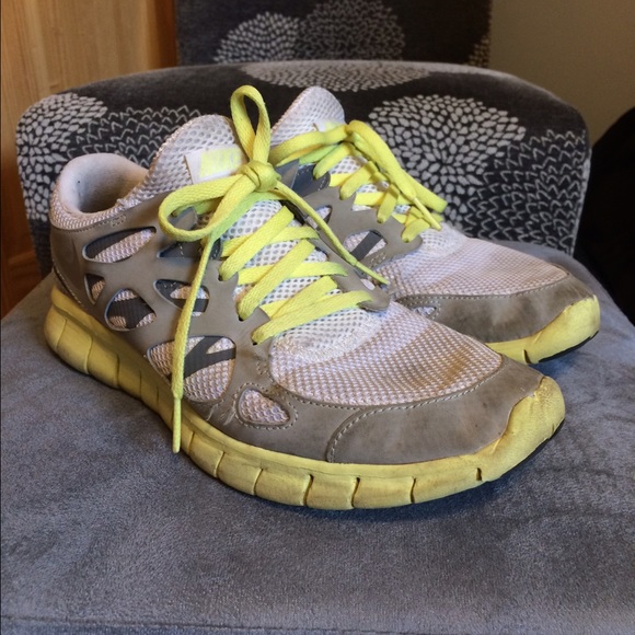 Yellow & Grey Nike's - Picture 1 of 3