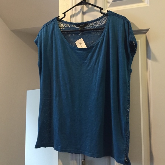 Lace back shirt NWT