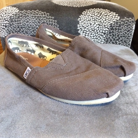 Tom's hardly worn!!