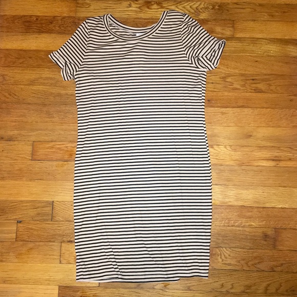 Fitted striped Dress