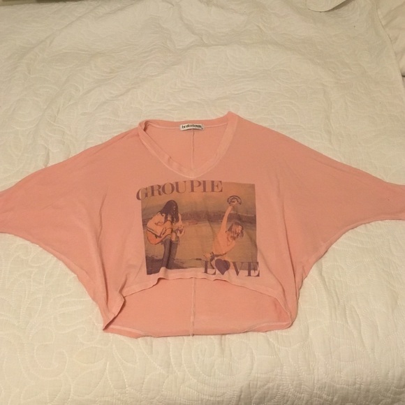 Hipster Crop Top Graphic T-shirt