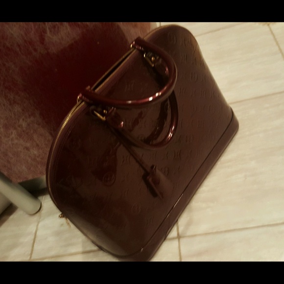Louis Vuitton alma bag