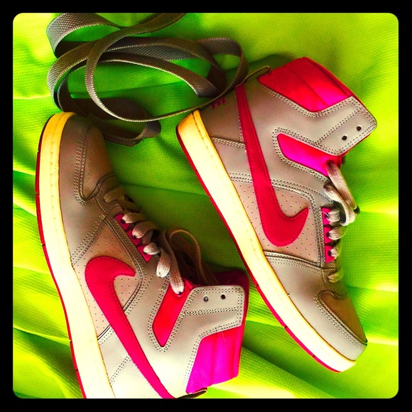 Nike women's purple and gray high top shoes