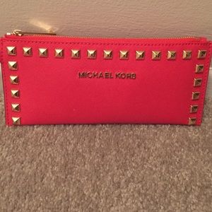 Make an offer ❤️ Michael Kors Studded Wristlet