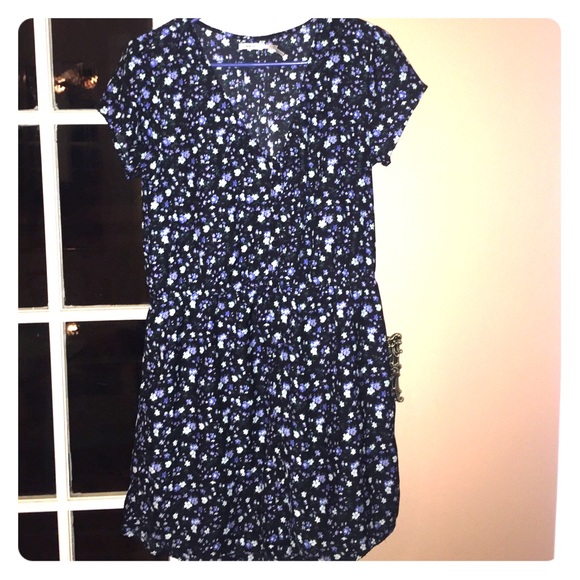 Urban outfitter dress MUST GO