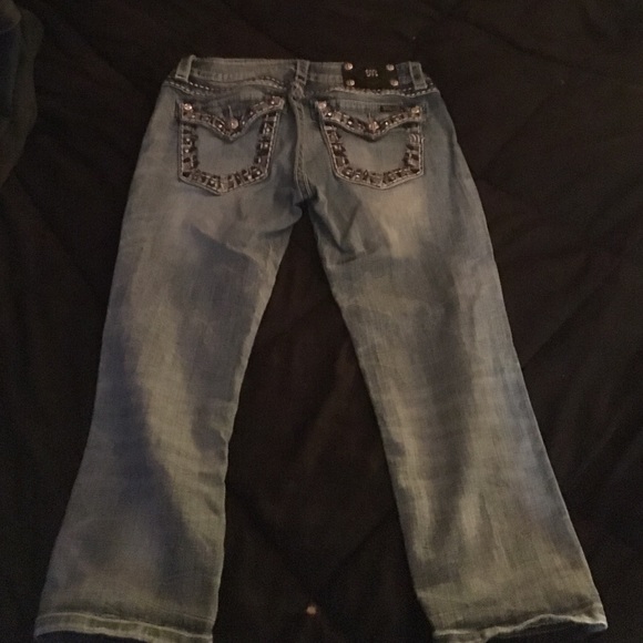 Miss Me Light Wash Capri Jeans