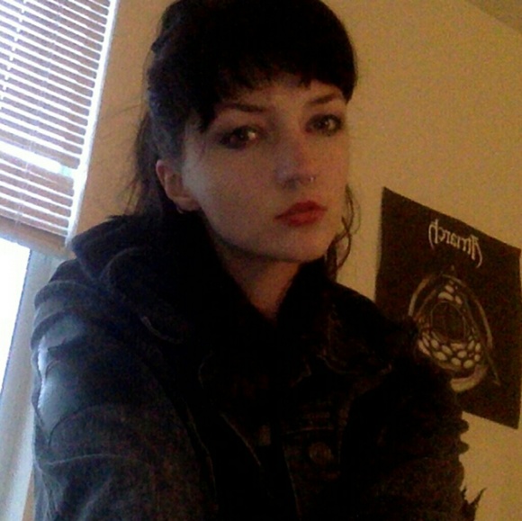 Meet your Posher, Isabel - Picture 4 of 5