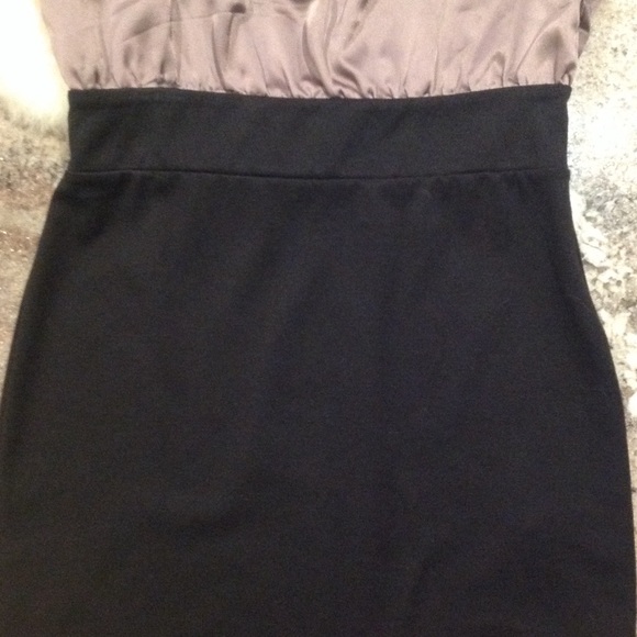 Mini dress - Picture 3 of 4