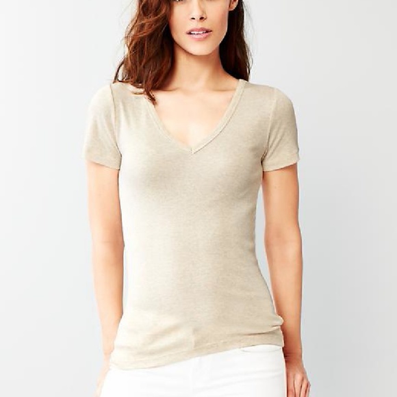 GAP Tops - GAP MODERN Beige V-neck NWT IN PKG L