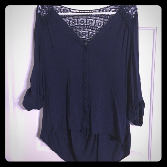 Dramatic Back Hi-Low Blouse