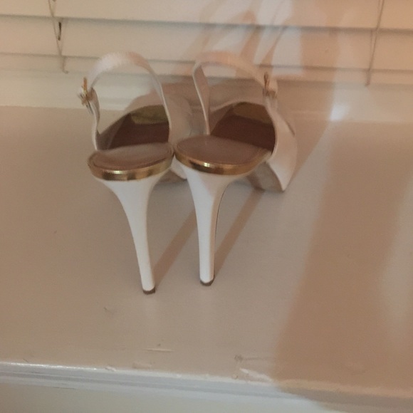 Classy white Summer Shoes - Picture 3 of 4