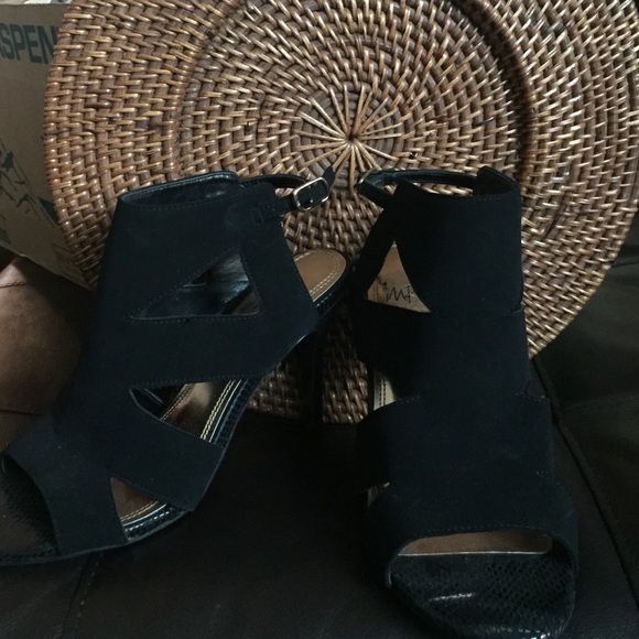 Black heels, suede cloth, gold hook on buckle