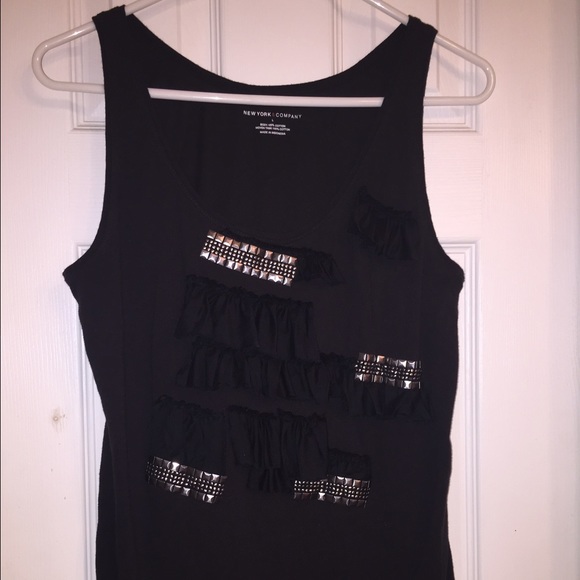 New York & Co embellished tank