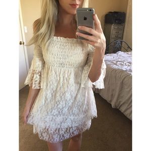 ‼️4EVER CLOSED IN 4 DAYS‼️Lace off the Shoulder