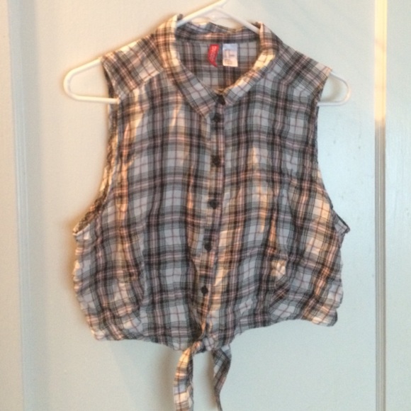 Flannel designed top from divided