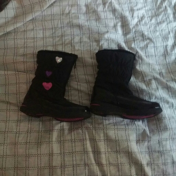 Snow boots
