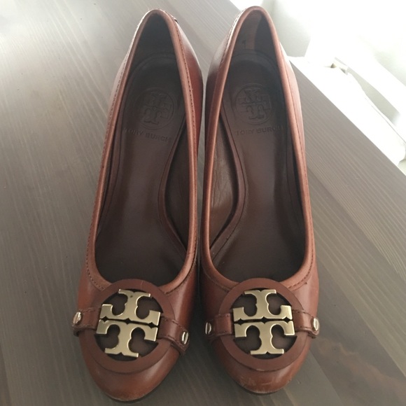 Brown Tory Burch leather heels