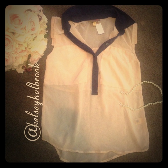 Vera Wang light and breezy tank.