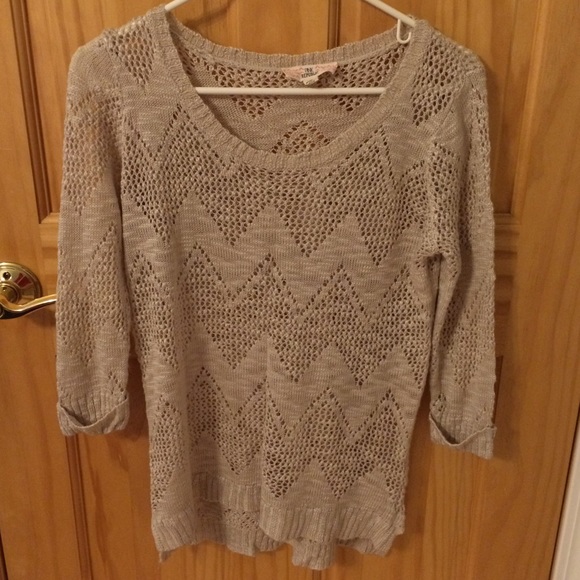 Sweater - Picture 1 of 2
