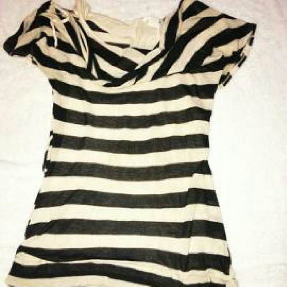 Clothes - Picture 1 of 1