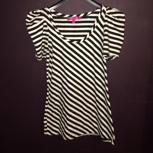 HEADED TO GOODWILL!  Striped short sleeve top