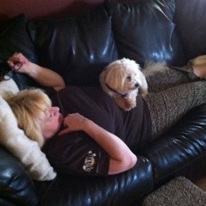 Meet your Posher, Laura